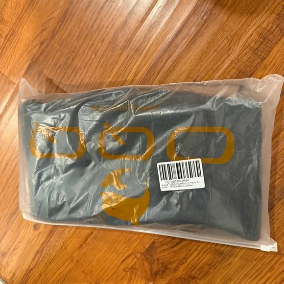 OQQ High-Waisted Black and Coffee Brown Yoga Flare Pants NWT 2-Pack size: Large - Picture 5 of 6